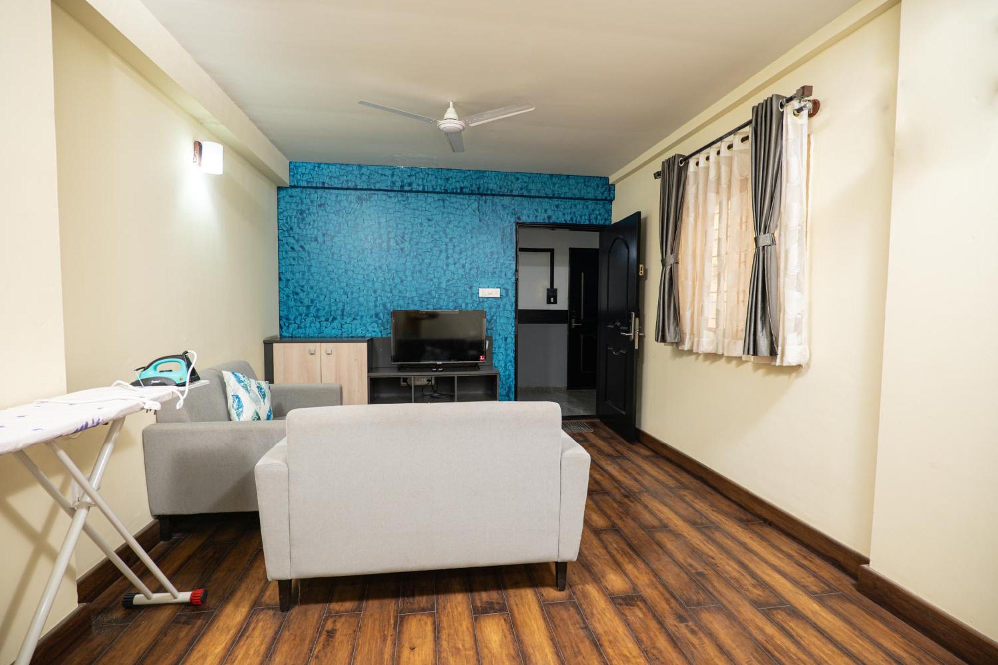 Apartment Guesture - Dwellington, Electronics Phase 2 *