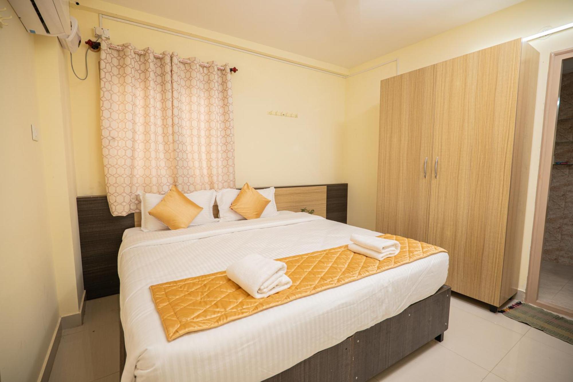 Apartment Guesture - Dwellington, Electronics Phase 2 *